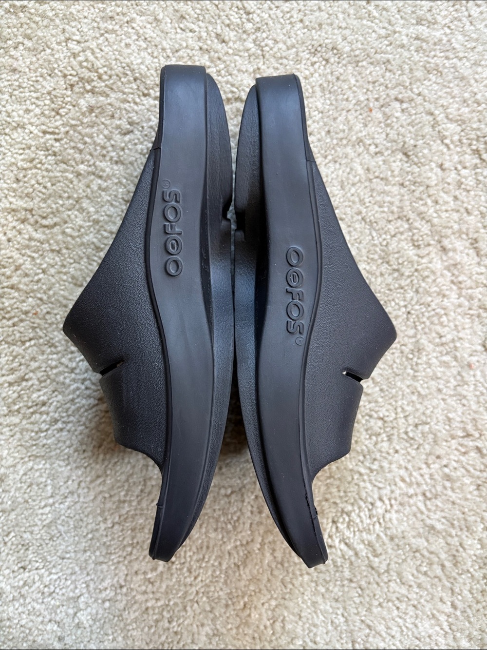 OOFOS Black Cushion Slide Sandals - Picture 5 of 12